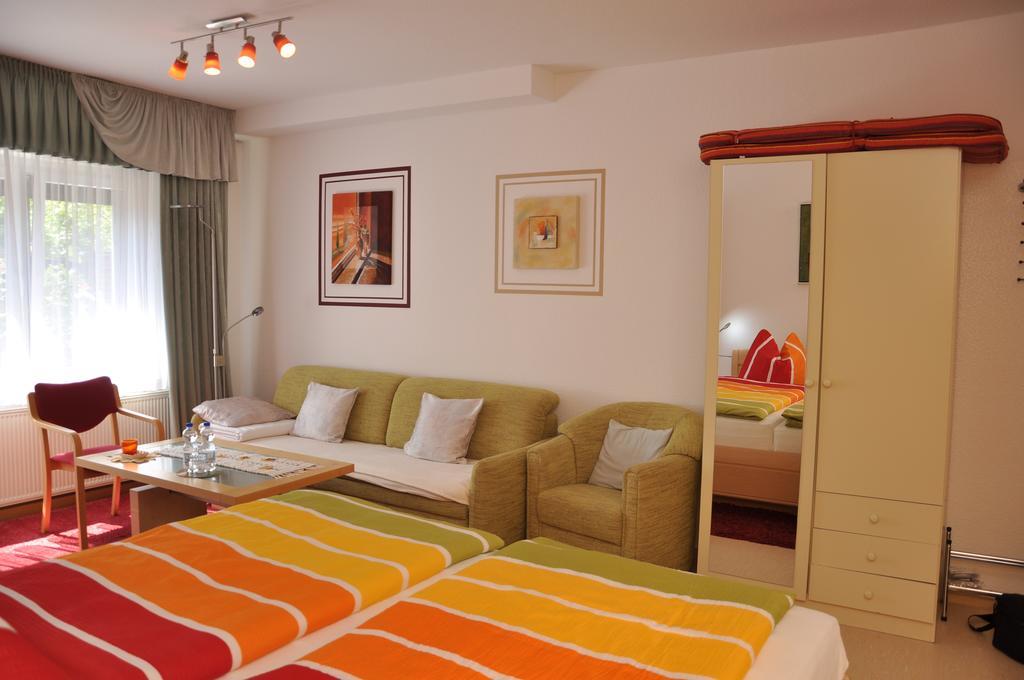 Hotel Haus Orchideental Jena Quarto foto